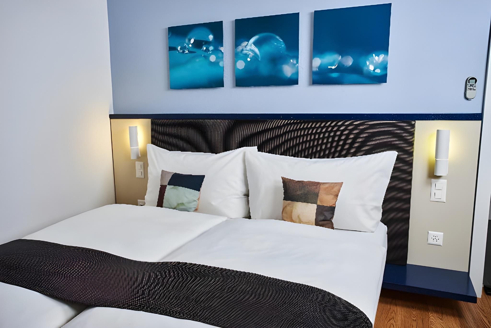 Double Room with King Bed