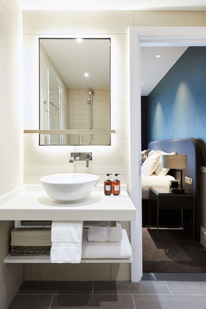 undefined Hyatt House Manchester 10