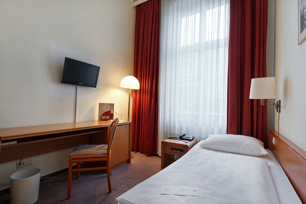 undefined acom Hotel Berlin Kurfürstendamm 2
