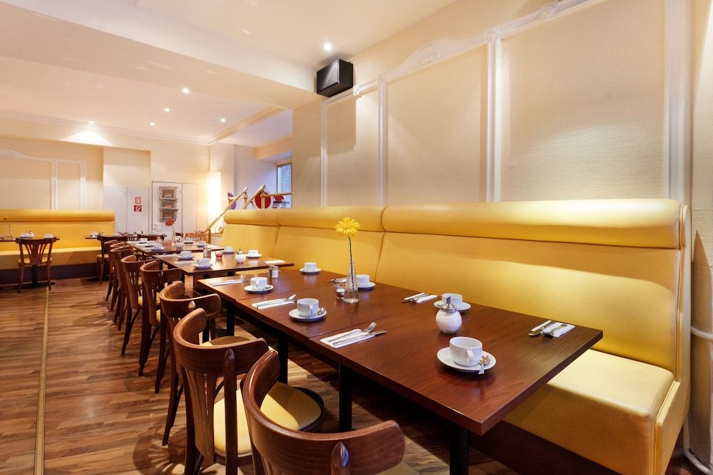undefined acom Hotel Berlin Kurfürstendamm 10