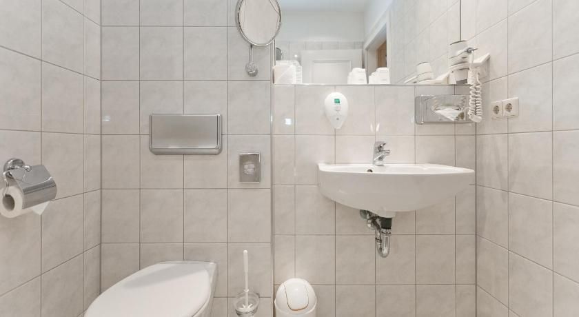 undefined acom Hotel Berlin Kurfürstendamm 5