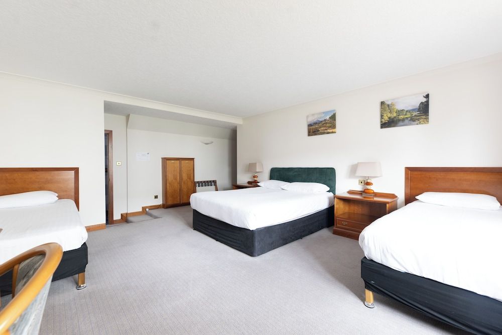 The Priory Hotel Family Double Room 4