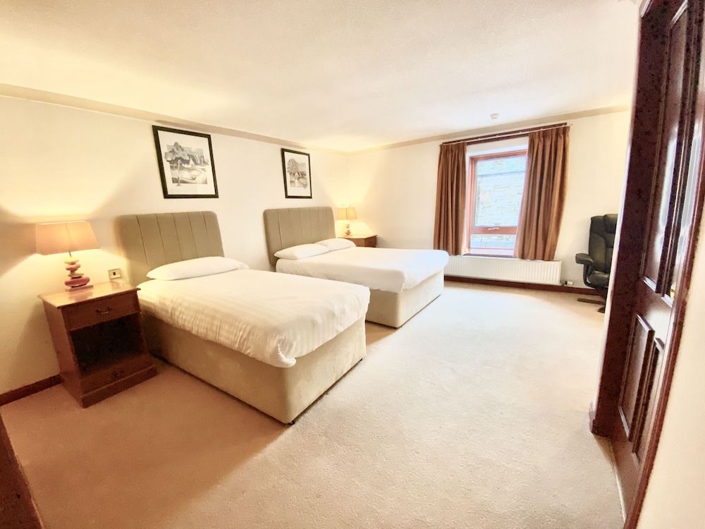 The Priory Hotel Family Double Room 3