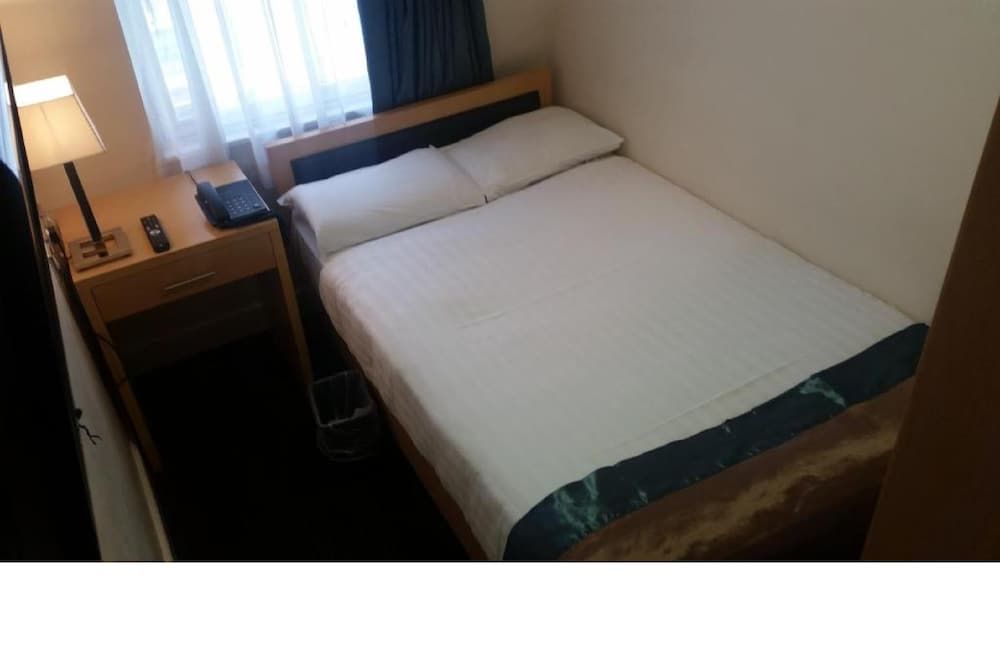 undefined Cromwell International Hotel 3