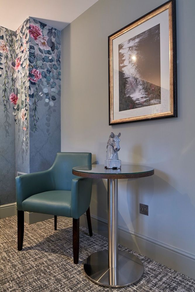 Mandolay Hotel Guildford Double Deluxe 6