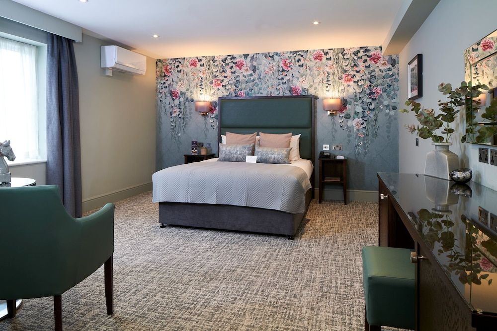 Mandolay Hotel Guildford Double Deluxe 2