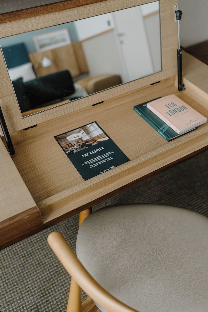 Club Quarters Hotel London City Standard Room, Accessible 6