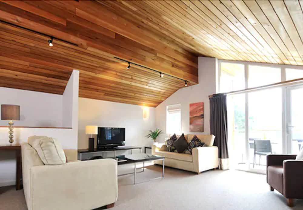 The Cornwall Hotel Spa & Estate Three-Bedroom Lodge 8