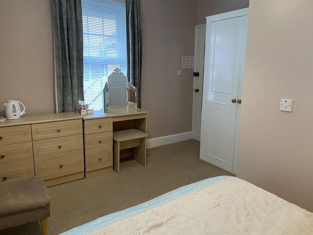 The Belmont Hotel Classic Double Room, Ensuite, Garden View (Room 3)