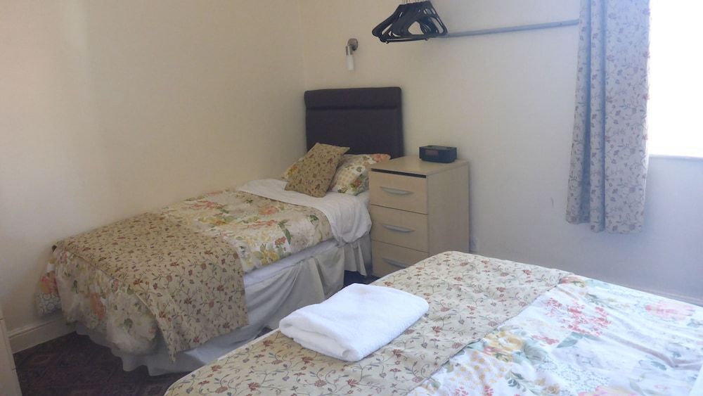 Family Room, 1 Bedroom