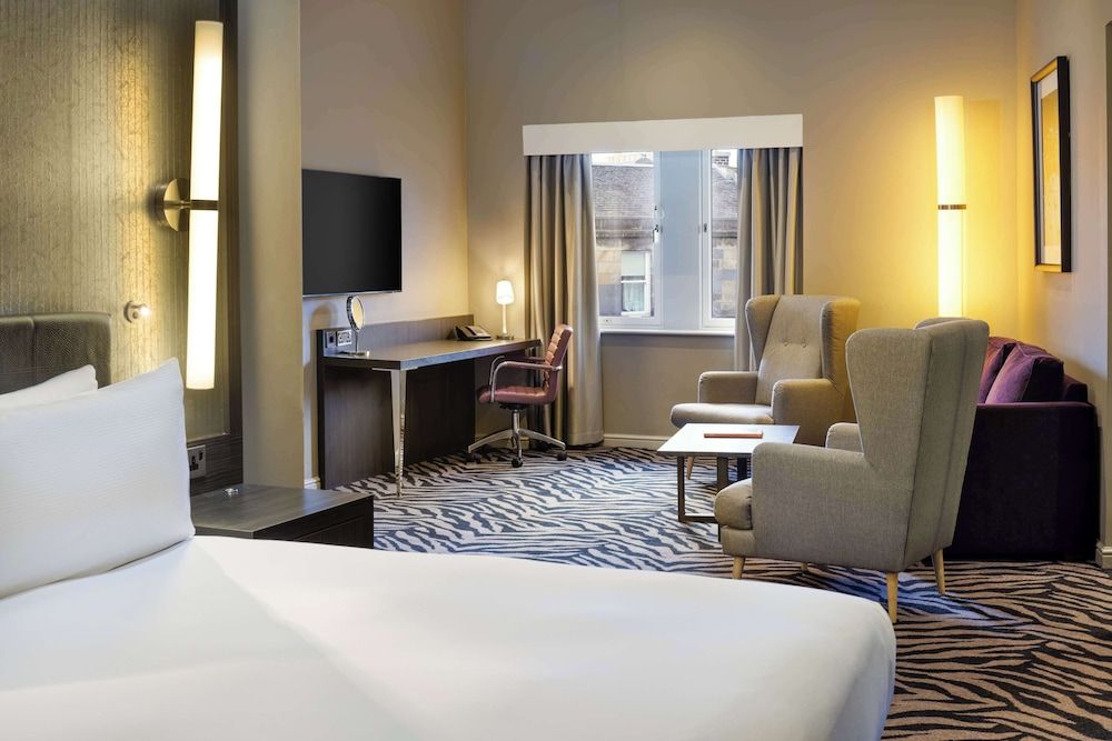 undefined DoubleTree by Hilton Edinburgh City Centre 9