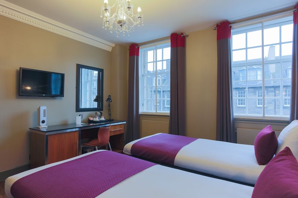 undefined Angel's Share Hotel 8