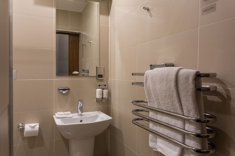 undefined Angel's Share Hotel 6