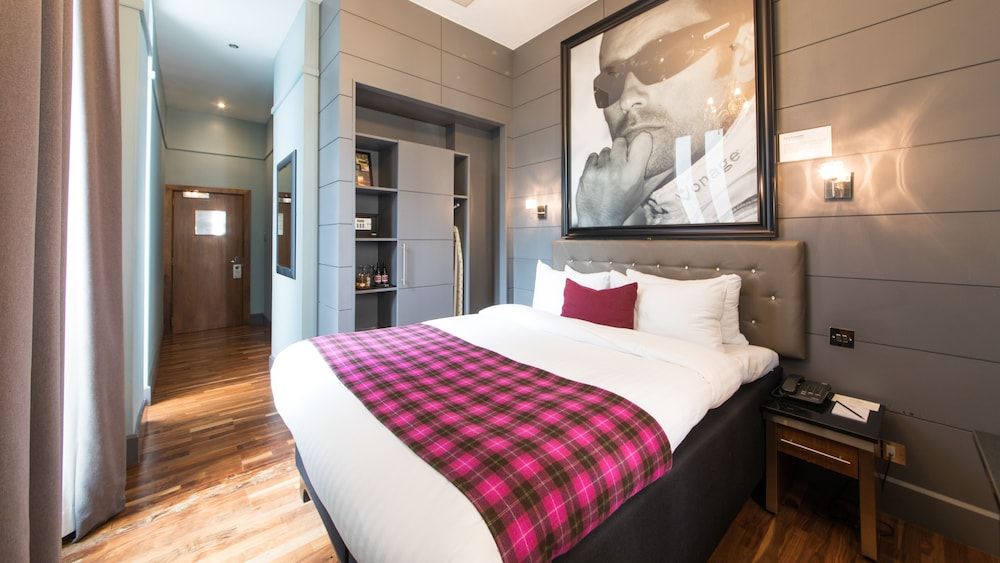 Angel's Share Hotel Standard Double Room, 1 Double Bed 3