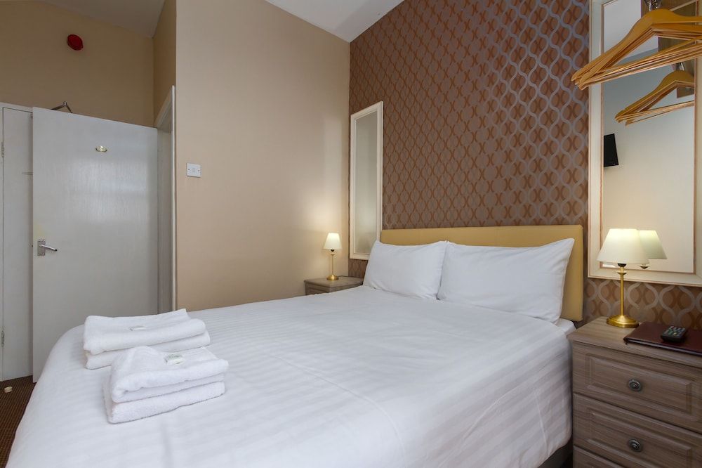 The Maples Hotel Basic Double Room, Sea View 4