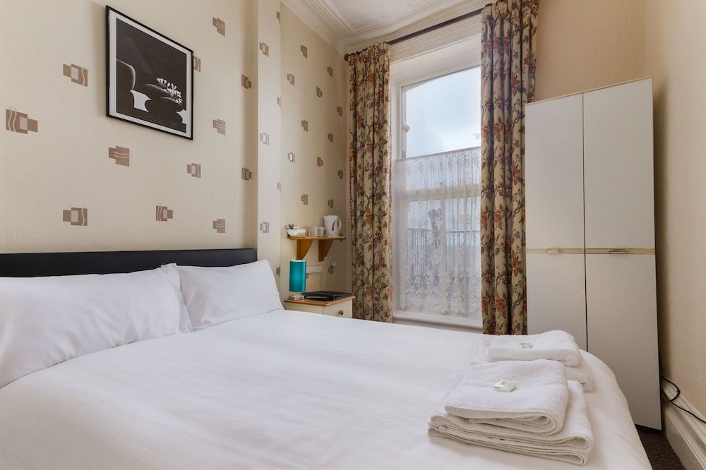 The Maples Hotel Basic Double Room, Sea View 3