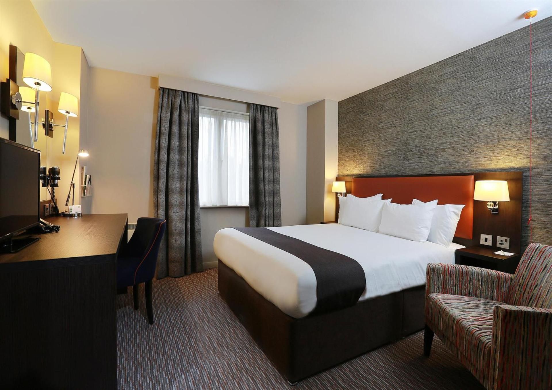 Holiday Inn Belfast City Centre By IHG 1 Double Standard Accessible