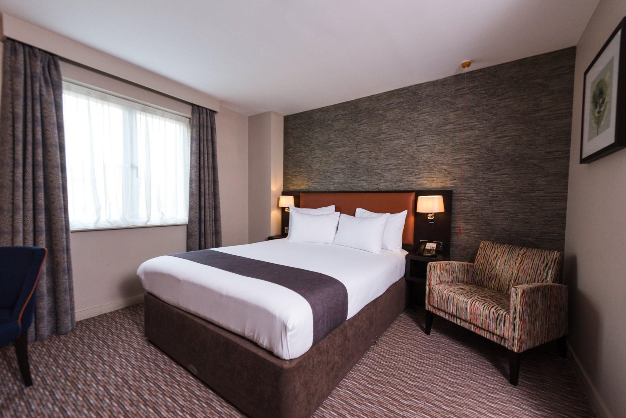 Holiday Inn Belfast City Centre By IHG 1 Double Standard Accessible 2