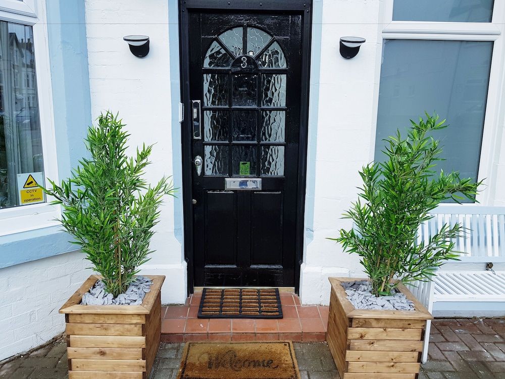 Reads Court Holiday Apartments