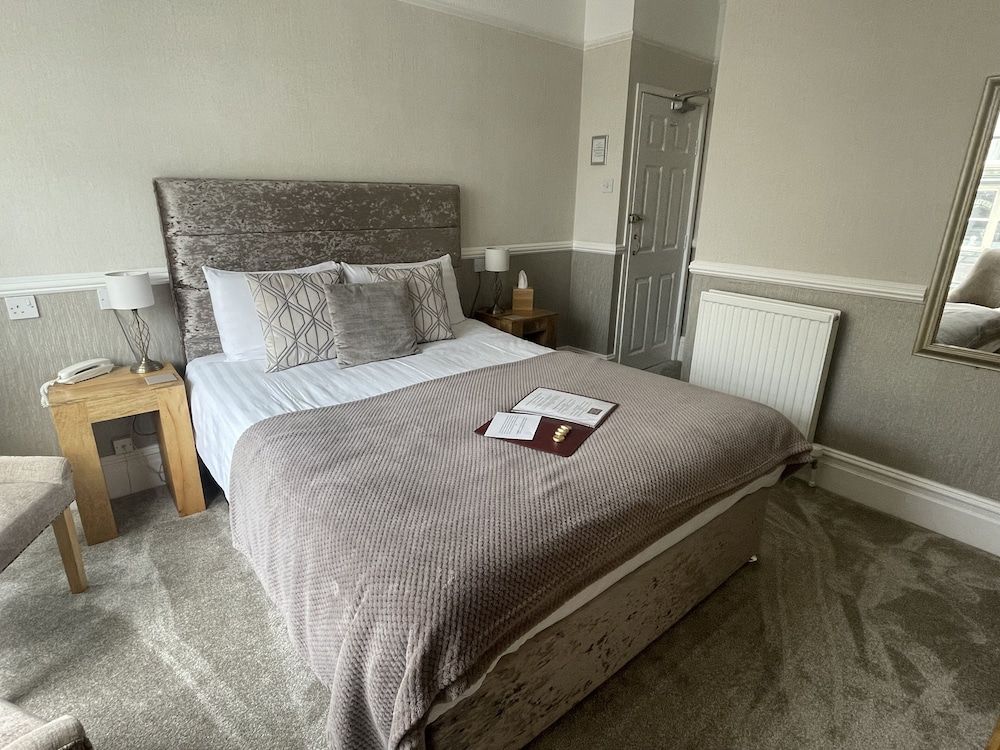 Superior Double Room, Partial Sea View