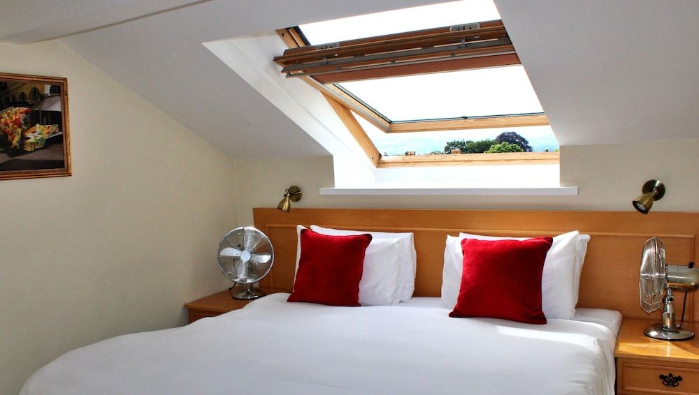 Victoria Square Hotel Standard Double Room 5