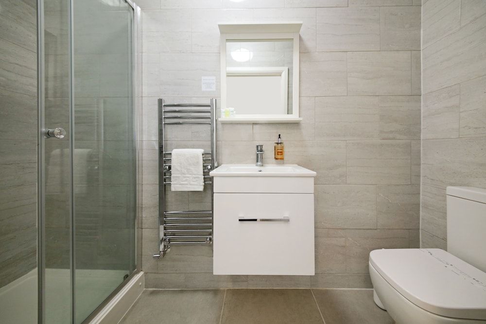 Imperial Guest House Deluxe Double Room, 1 Queen Bed, Ensuite 4