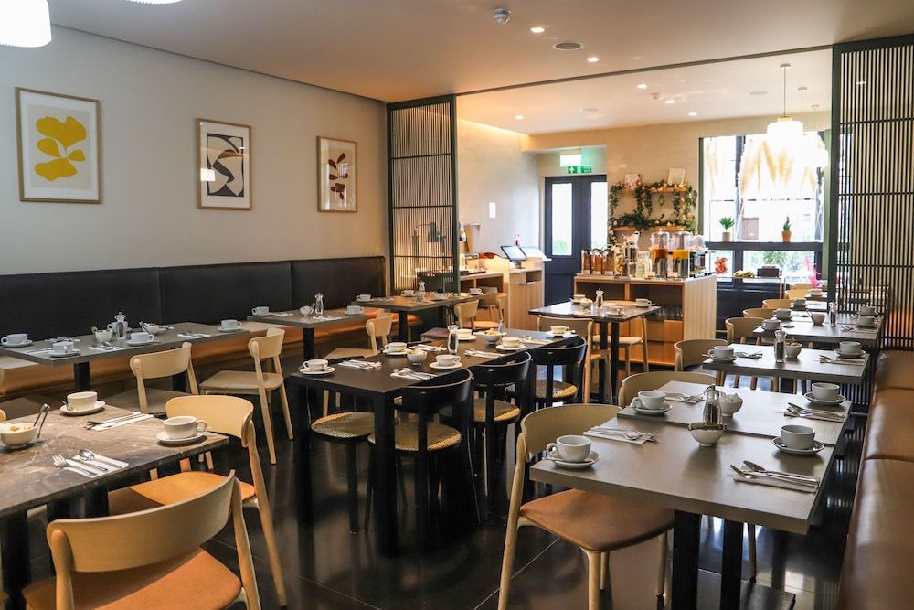 undefined La Suite West - Hyde Park 9