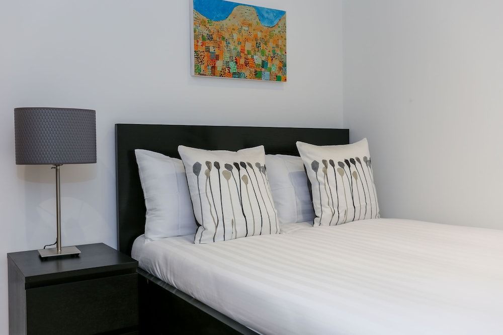 Kings Cross Serviced Apartments by Concept Apartments Lower Ground Floor One Bedroom Apartment 3