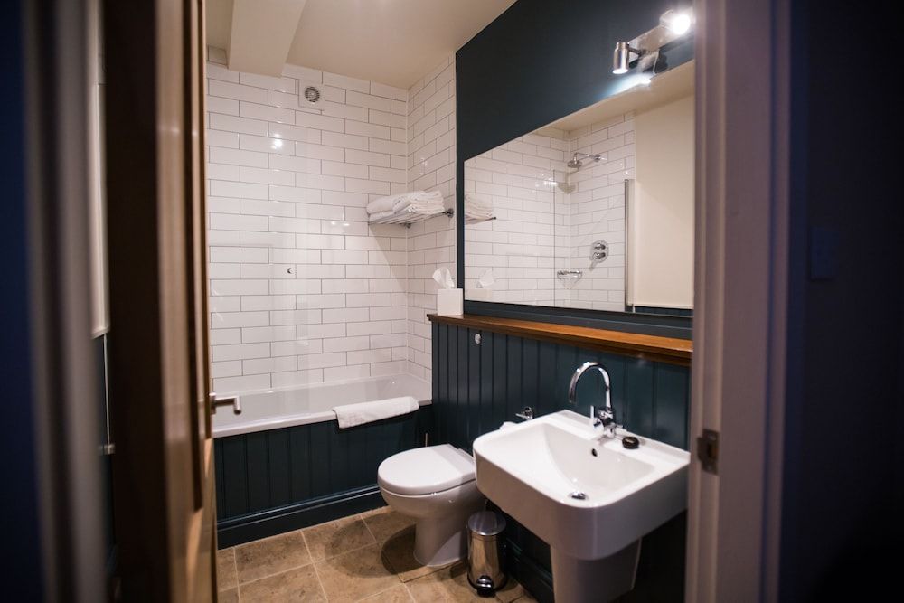 The Blue Boar Family Room 3