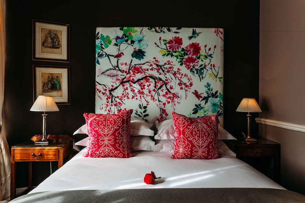 11 Cadogan Gardens and The Apartments by Iconic Luxury Hotels Petite Double Room at 11 Cadogan Gardens 3