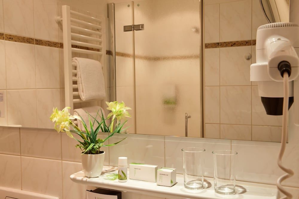 Hotel Concorde München Standard Double Room 5