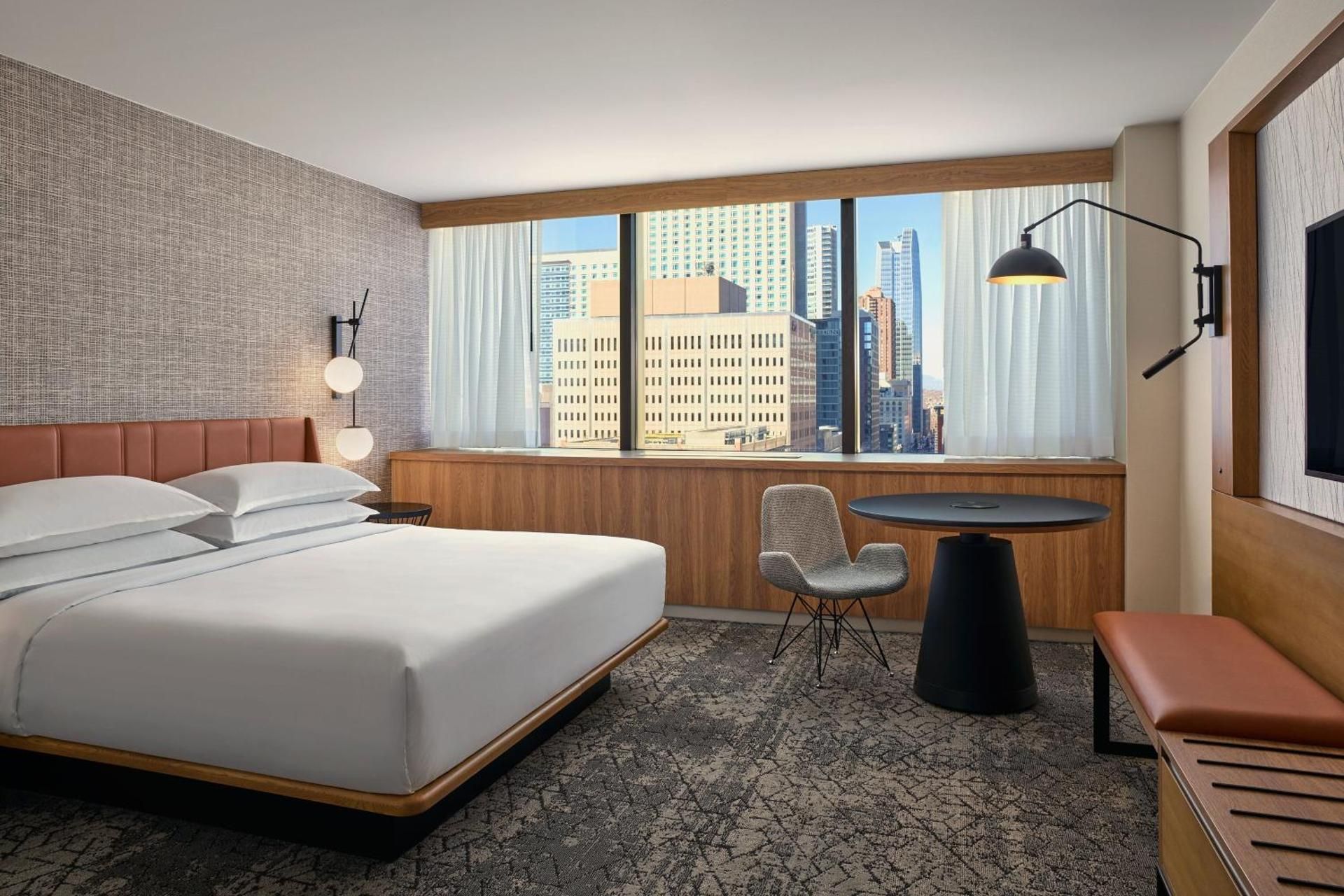 Traditional King Room with Roll-in Shower - Mobility and Hearing Accessible