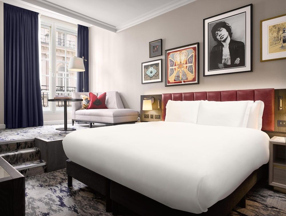 undefined The Trafalgar St. James London, Curio Collection by Hilton 10