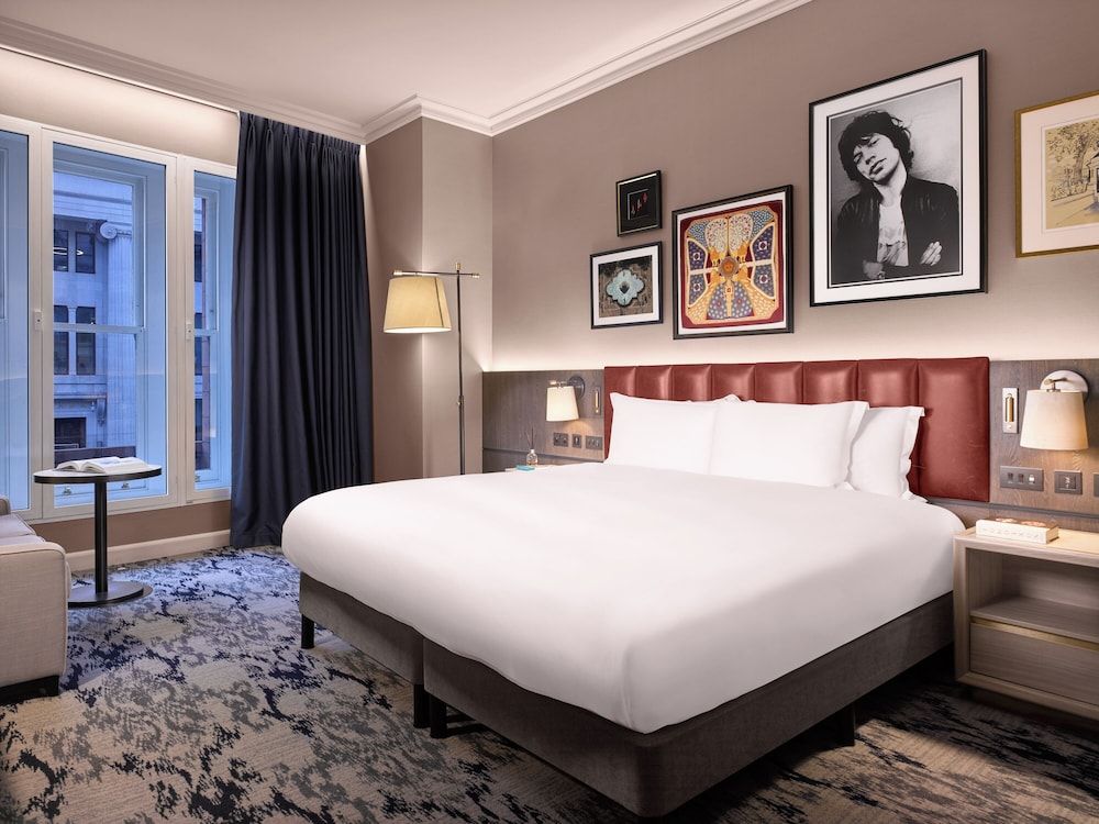 undefined The Trafalgar St. James London, Curio Collection by Hilton 9