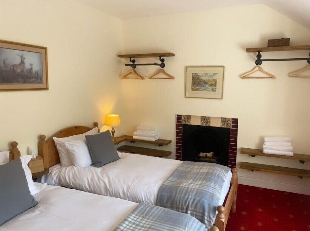 Twin Room (Room4)
