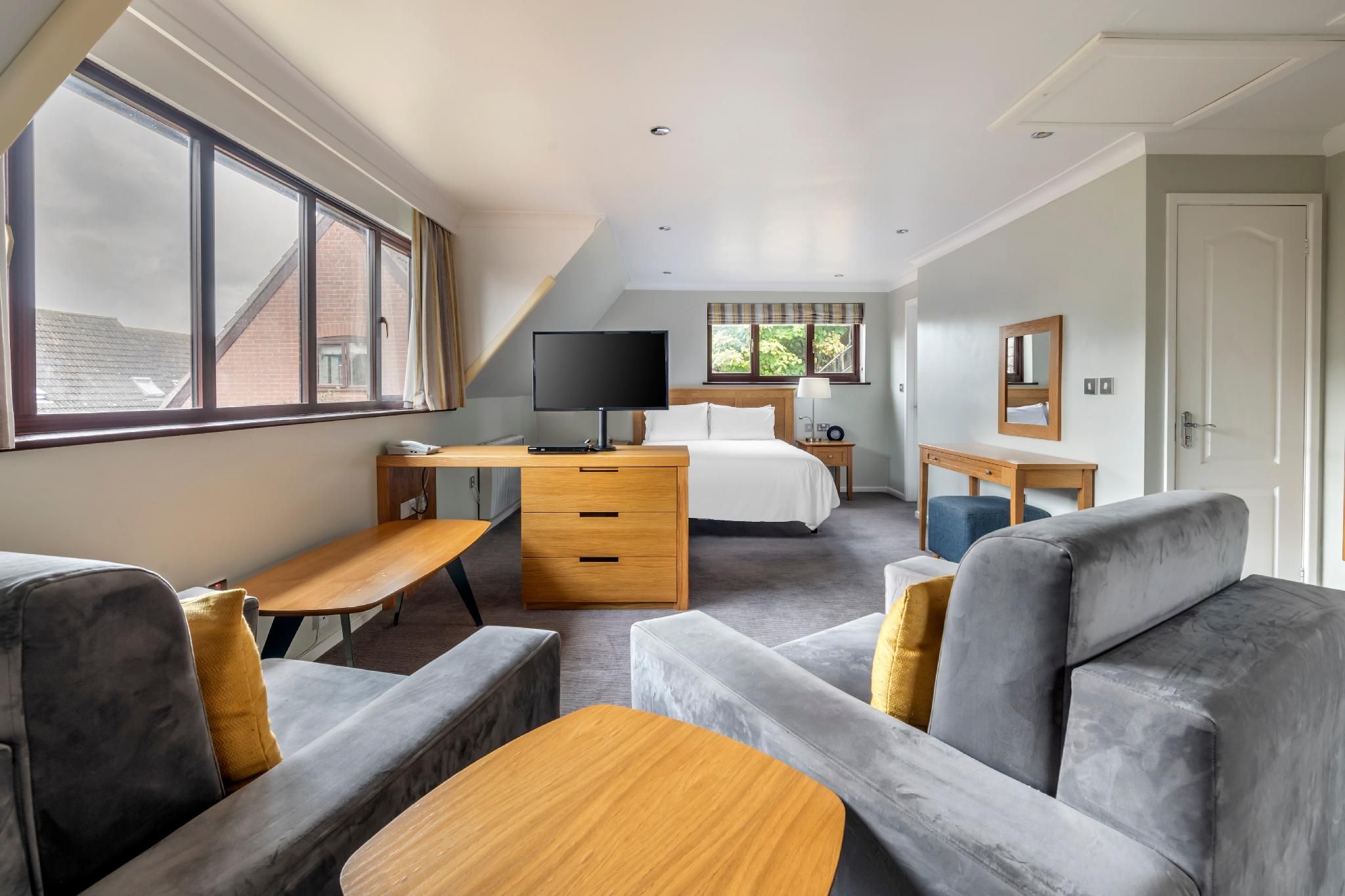 Studio Apartment