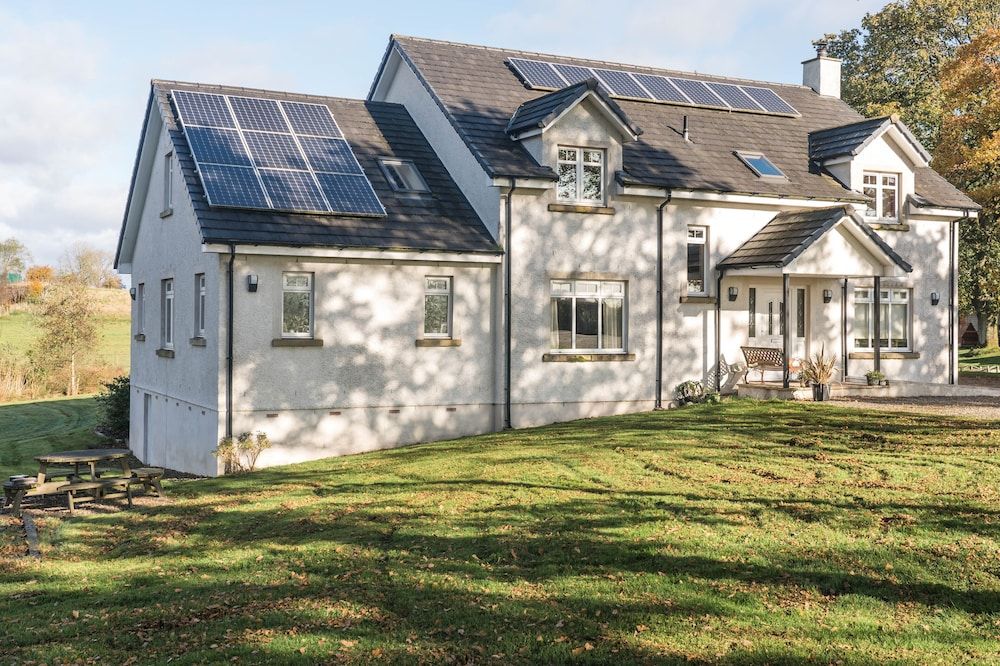 undefined Dunroamin 6