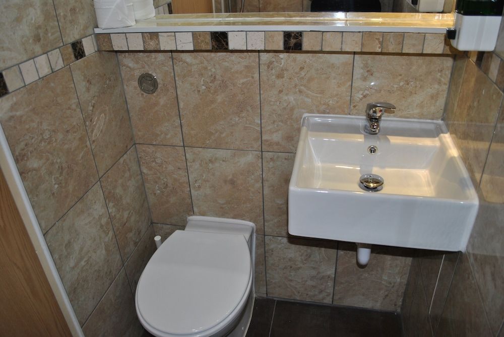 undefined Carlton Hotel 6