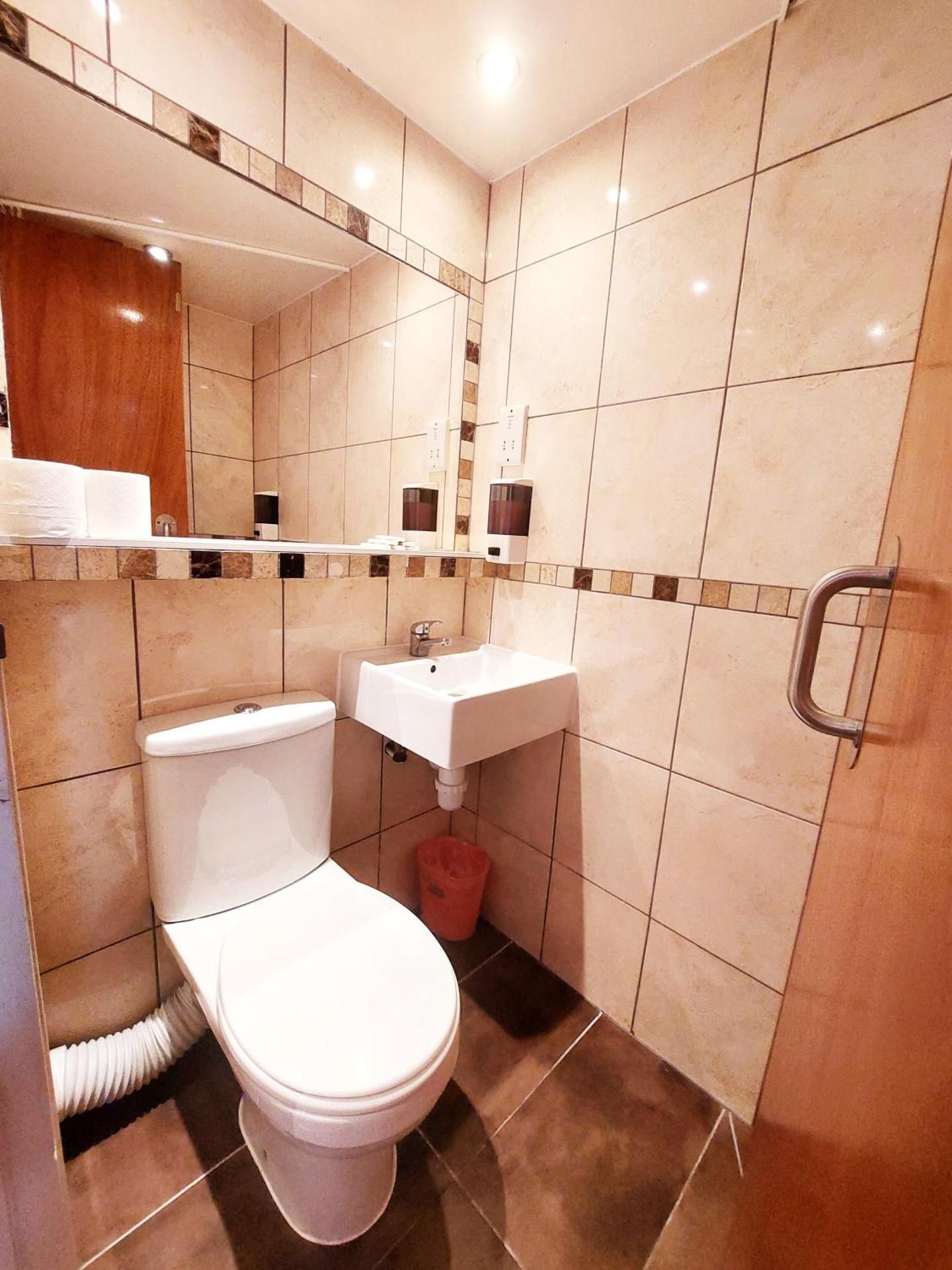 Carlton Hotel Double 3