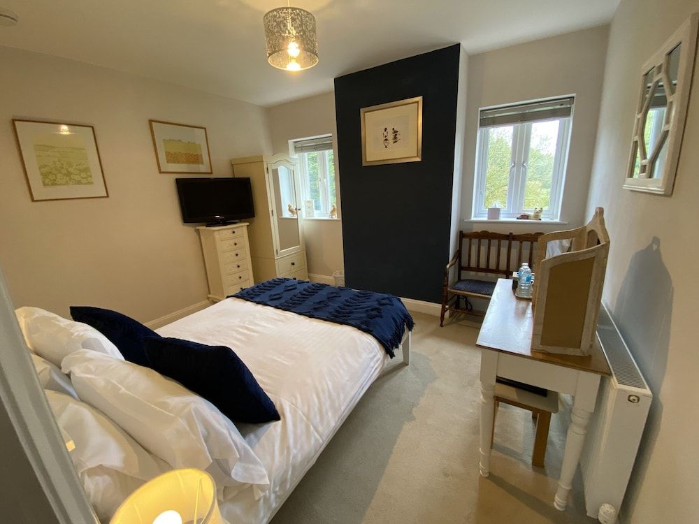 Sunny Nest Double Room, Ensuite