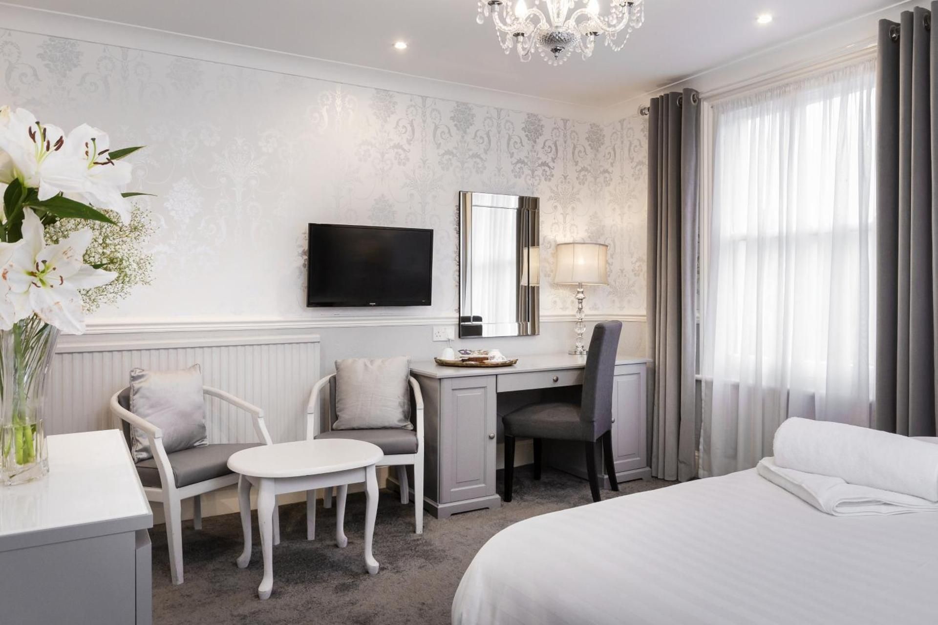 undefined Lincoln House Hotel 5