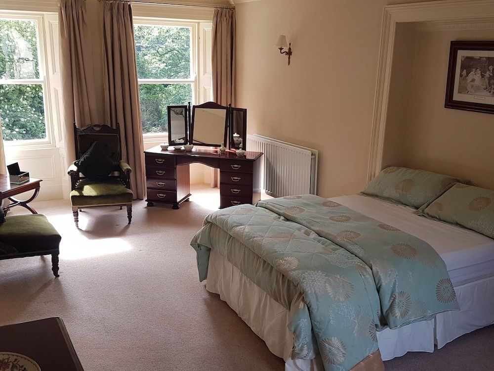 Banoge House Double Room, Ensuite (with Shower) 2