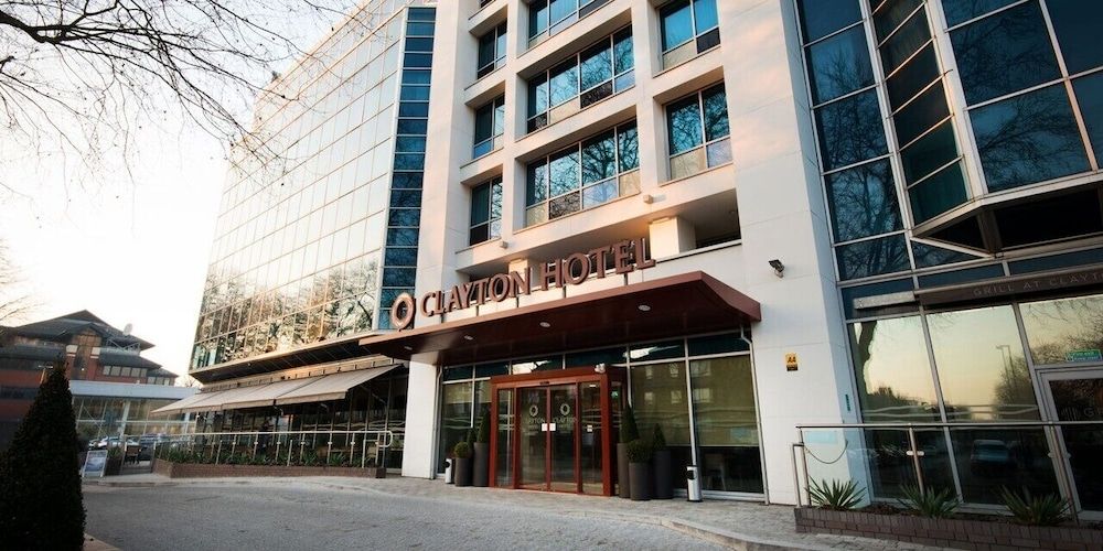 undefined Clayton Hotel Chiswick 2