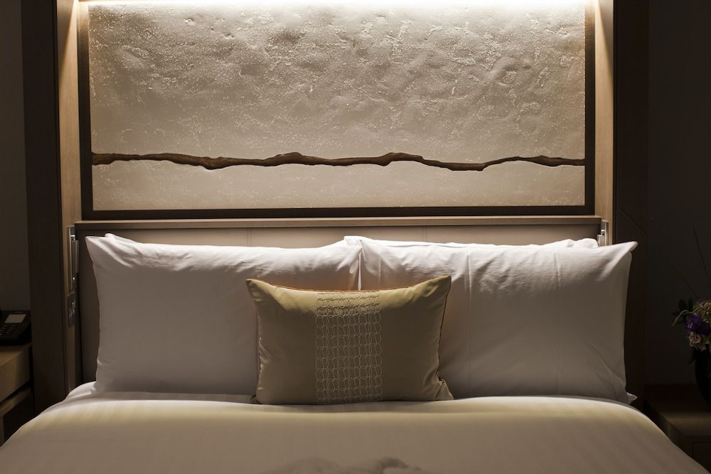 undefined Clayton Hotel Chiswick 6