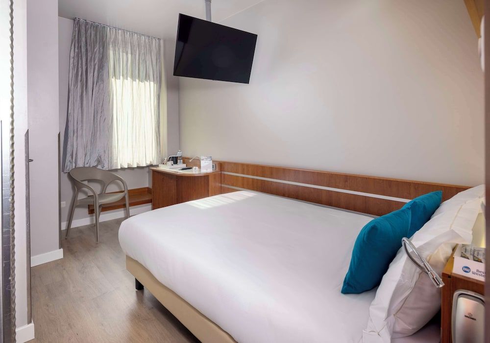 undefined Best Western Hotel Madison 10