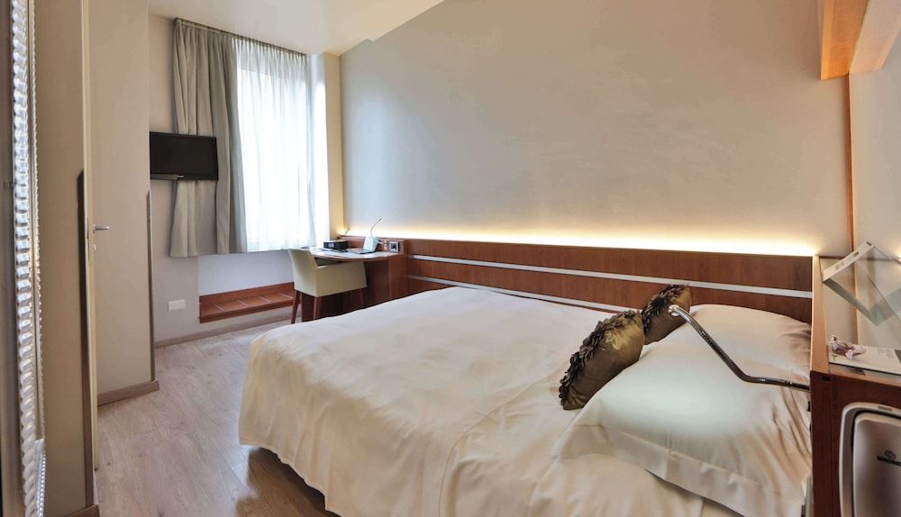 undefined Best Western Hotel Madison 9