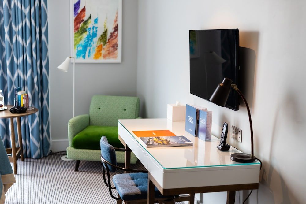 Harbour Hotel Southampton Twin Room 6