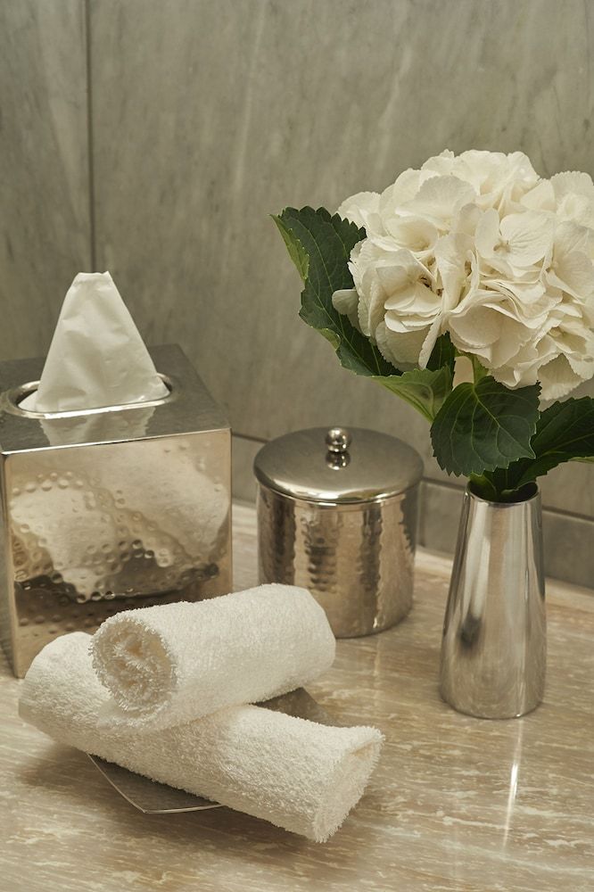 The Mandrake Newman Room 4