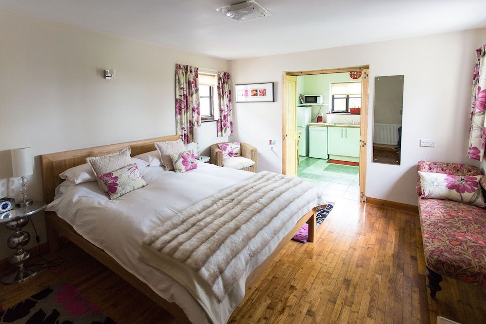 Greenbanks Hotel Family Room (Room 8)