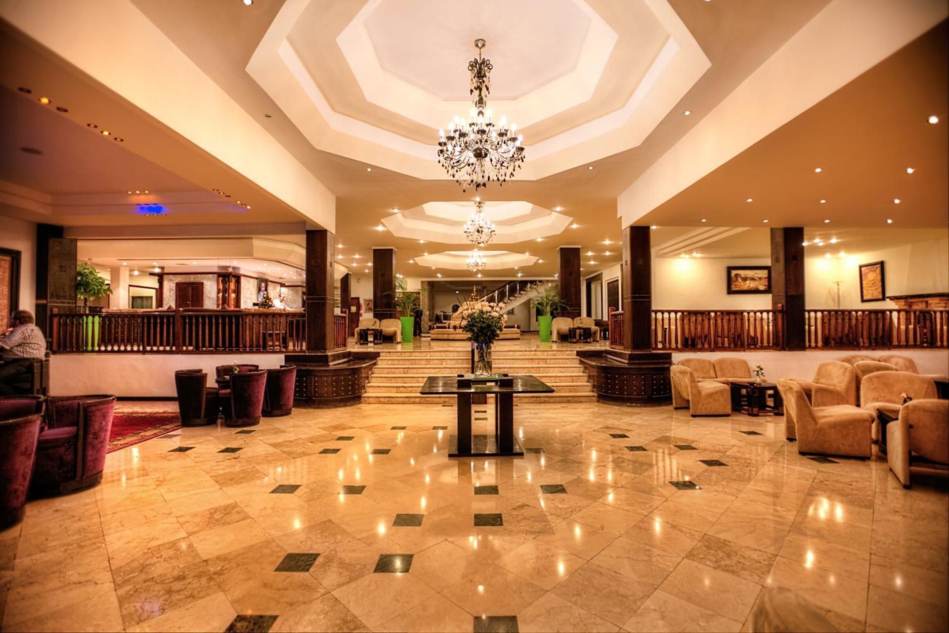 shared lounge/tv area